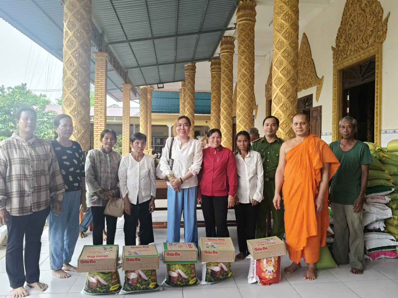 Lực lượng tham gia bảo vệ ANTT cơ sở phường Trà Vinh tích cực thực hiện các hoạt động an sinh xã hội, góp phần giữ vững an ninh trật tự