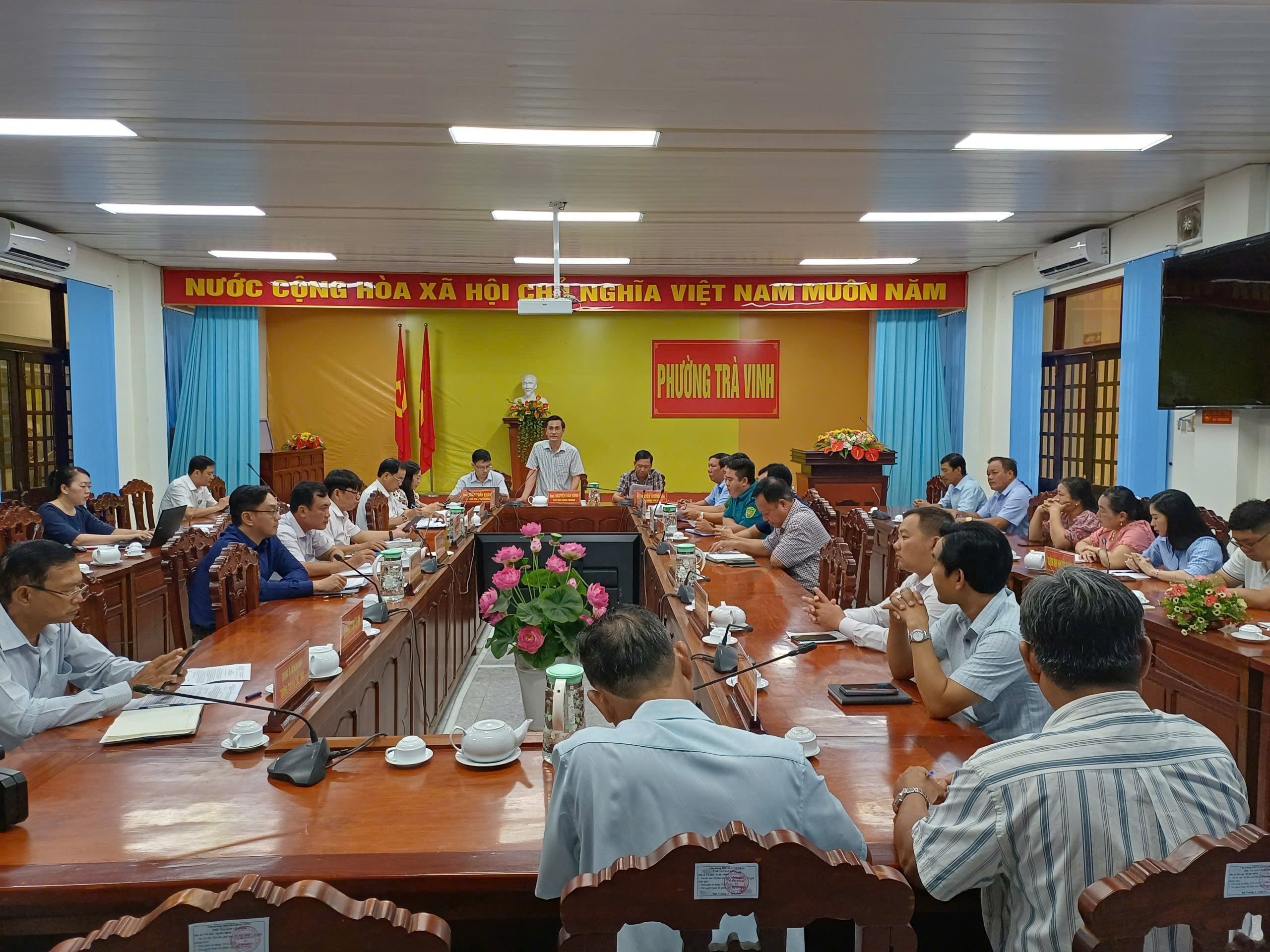 Uỷ ban nhân dân phường Trà Vinh tổ chức Hội nghị sơ kết tình hình thực hiện nhiệm vụ phát triển Kinh tế - Xã hội tháng 7 và triển khai nhiệm vụ tháng 8/2025