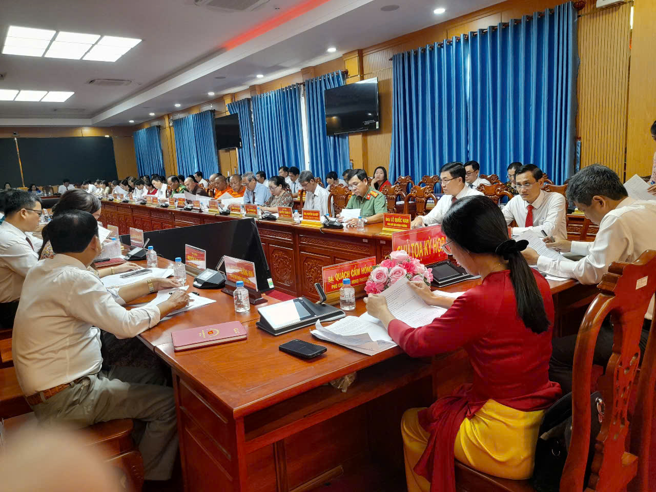 Hội đồng nhân dân phường Trà Vinh khoá I, nhiệm kỳ 2021 - 2026 tổ chức kỳ họp thứ Ba (kỳ họp chuyên đề)