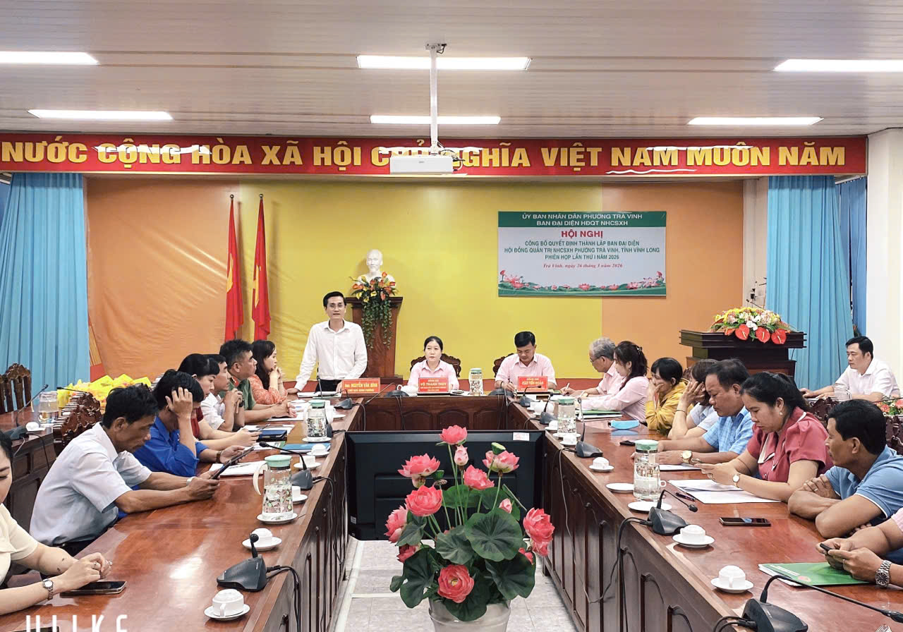 Công bố quyết định thành lập Ban đại diện Hội đồng quản trị Ngân hàng Chính sách xã hội phường Trà Vinh
